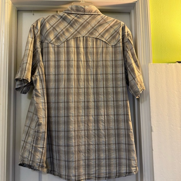 Urban Pipeline Men's Western Gray Plaid Short Sleeve Shirt Pearl Snap - Picture 3 of 6